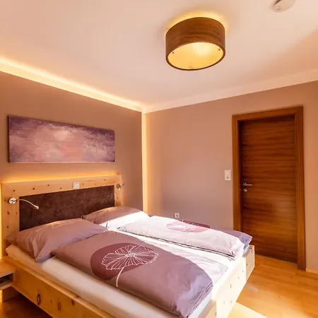 Πανσιόν Haus Bergblick 3*