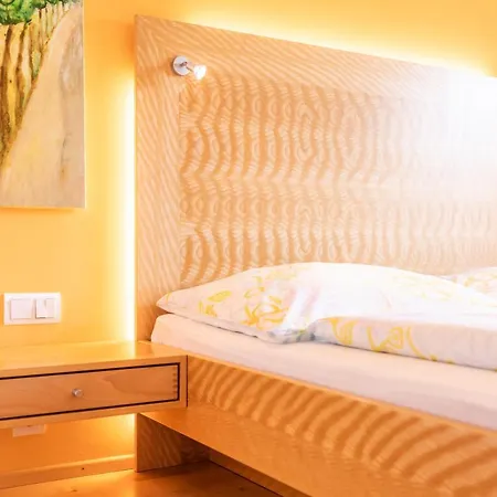 Haus Bergblick Πανσιόν 3*