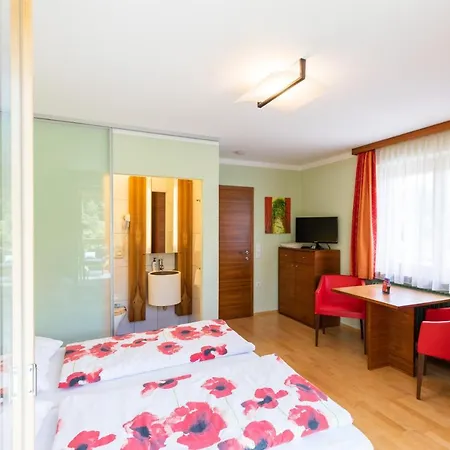 Haus Bergblick Гостевой дом 3*