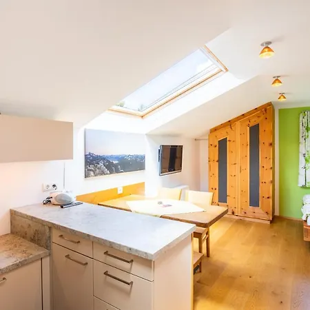 Haus Bergblick 3*